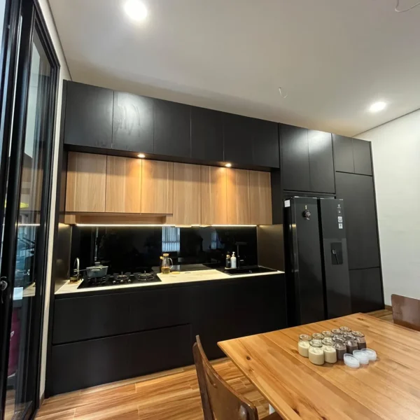 KITCHEN HPL LINEAR Minimalis